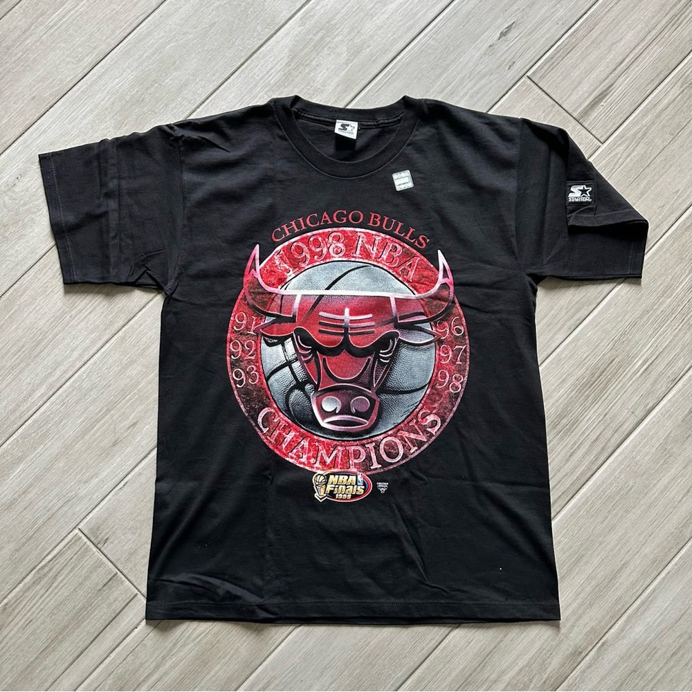 Vintage 1998 Chicago Bulls 6x NBA Champions by STARTER. NBA Finals Shirt Size XL